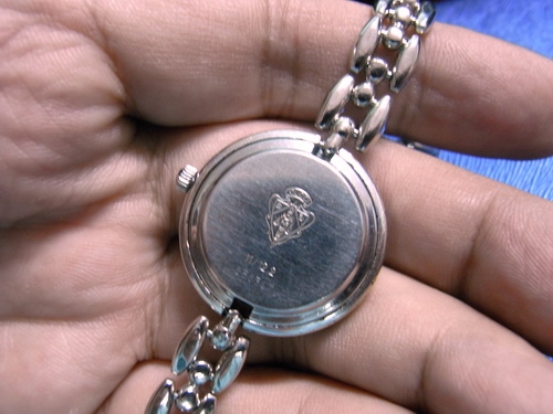 18ก.พ.((น้าเล็ก)) นำเสนอนาฬิกาข้อมือ 18ก.พ.((น้าเล็ก)) นำเสนอนาฬิกาข้อมือ