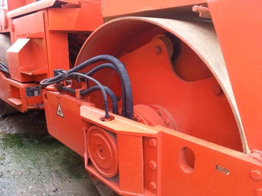 รถบดสั่นเสทือนขนาด8ตัน HAMM HD85 เก่านอก