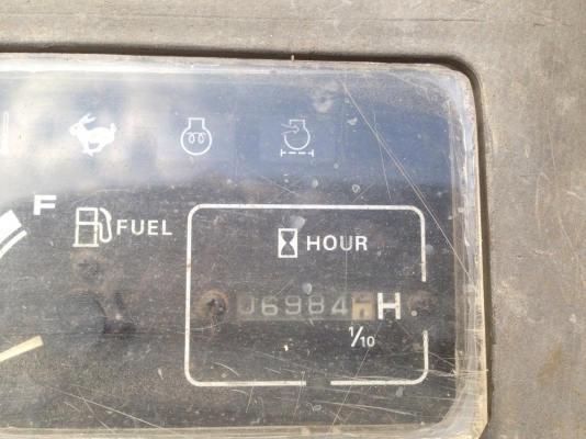 รถขุด KOBELCO SK30SR รถขุด KOBELCO SK30SR