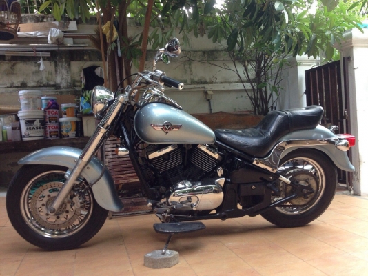 ธารนนทบุรี//ขาย kawasaki vulcan400 ปี99 สวยๆเงาๆซักคันครับ ราคา85,000บาท อินวอยท์แท้+พ.ร.บ