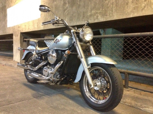 ธารนนทบุรี//ขาย kawasaki vulcan400 ปี99 สวยๆเงาๆซักคันครับ ราคา85,000บาท อินวอยท์แท้+พ.ร.บ