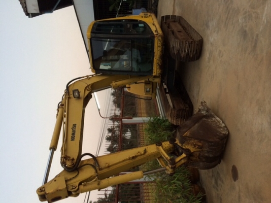 รถขุด KOMATSU PC60-7 มือสอง นำเข้าจากญี่ปุ่น สภาพสวย พร้อมใช้งาน