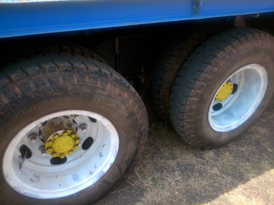 HINO KT725 รถหางปลาไฮดรอริก 1 เพลา เครื่องEH700 HINO KT725 รถหางปลาไฮดรอริก 1 เพลา เครื่องEH700