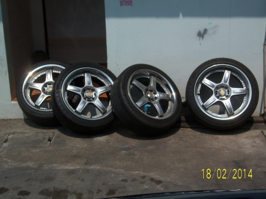 แม็กขอบ17x7.5พร้อมยางสีสวยไม่ดุ้ง