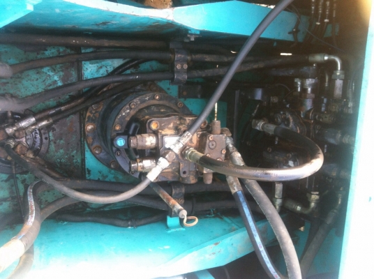 ลดอีกขายด่วนKOBELCOSK200 YN09 ไฟฟ้าครบ สนใจติดต่อ บอย 085-156-2314