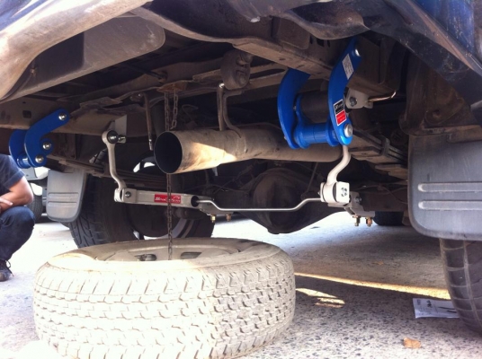 กันโคลงหลังรถกระบะ