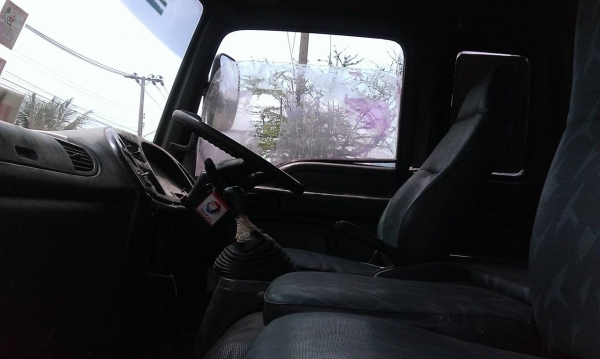 ขายรถ6ล้อเครื่อง195แรง ยาว7.2เมตร