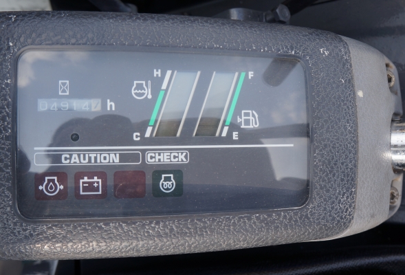 ขายรถขุด KOMUTSU PC30MR-1 เก่านอกปรับสภาพแล้วพร้อมใช้