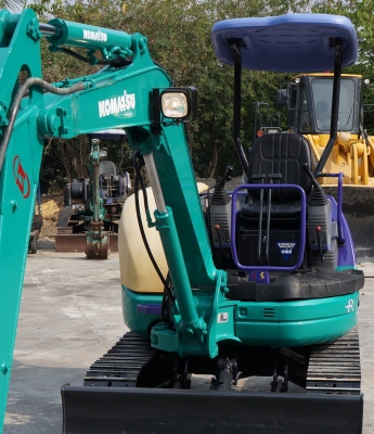 ขายรถขุด KOMUTSU PC30MR-1 เก่านอกปรับสภาพแล้วพร้อมใช้