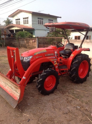 แทรกเตอร์คูโบค้า  L3608 สภาพดีเยี่ยม พร้อมใช้งาน เดิมๆทั้งคัน นำไปใช้แล้วไม่ผิดหวัง พร้อมจอบหมุนเเละผานดันหน้า