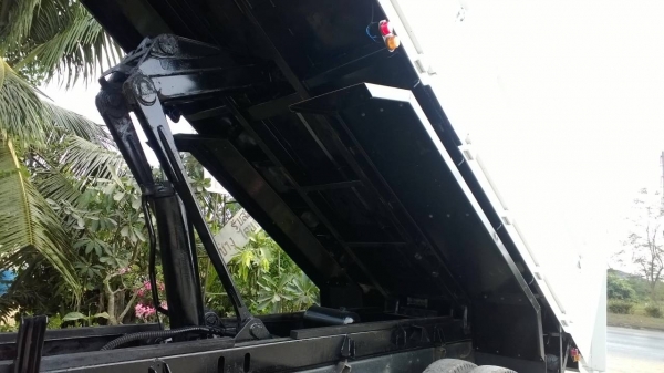 (ขายไปให้อาเล็ง ปราจีน)FVZ33MZ2 4  ยูโร2 ปี*49 200แรง สิบล้อดั้ม2เพลา เก็บงานเรียบร้อยแล้ว พร้อมใช้...