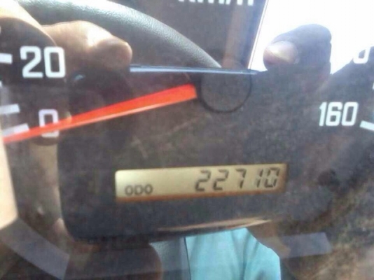 รถอีซูซุ 6 ล้อดั้ม FRR  190 แรงม้า. ปี 55  ( รถวิ่ง 22,xxx กม. )   สนใจติดต่อ 081 - 6079515