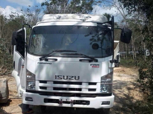 รถอีซูซุ 6 ล้อดั้ม FRR  190 แรงม้า. ปี 55  ( รถวิ่ง 22,xxx กม. )   สนใจติดต่อ 081 - 6079515