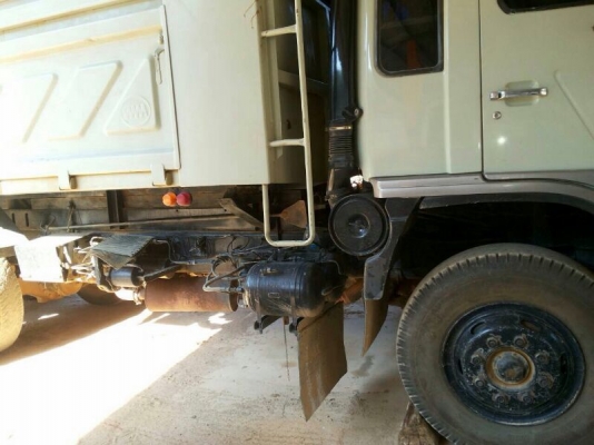 รถฮีโน่ 10 ล้อดั้ม FM3M  240 แรงม้า. ปี 39.  สนใจติดต่อ  081 - 6079515