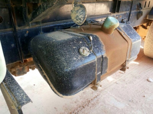 รถฮีโน่ 10 ล้อดั้ม FM3M  240 แรงม้า. ปี 39.  สนใจติดต่อ  081 - 6079515