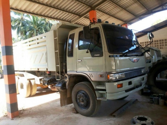 รถฮีโน่ 10 ล้อดั้ม FM3M  240 แรงม้า. ปี 39.  สนใจติดต่อ  081 - 6079515