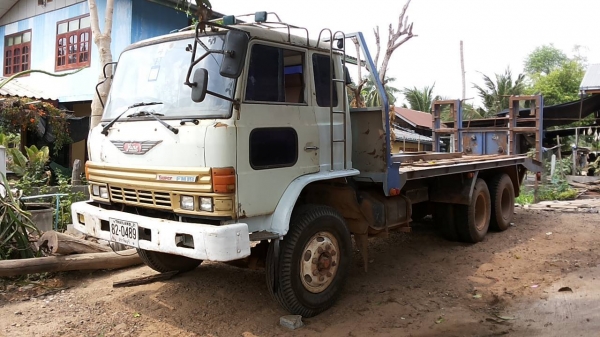 ***ขายแล้วครับขอบคุณ Truck2hand ขาย10ล้อเพลาเดียวท้ายลาด ขึ้นรถเกี่ยว/แบคโฮ120 Hino kt725 eh700 168 hp เครื่องแน่นดี แรง อึด เกียร์เดิมทำเกียร์สาย วางหัวF18(ลงเล่ม) ช่างล่างดีคานหน้า240 โบกี้ใหญ่ คัสซีเดิมดี มีตำหนิช่วงปลาย2ข้างแต่เก็บงานแล้ว พ.พาวเวอร์ เ