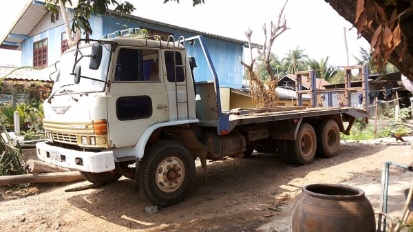 ***ขายแล้วครับขอบคุณ Truck2hand ขาย10ล้อเพลาเดียวท้ายลาด ขึ้นรถเกี่ยว/แบคโฮ120 Hino kt725 eh700 168 hp เครื่องแน่นดี แรง อึด เกียร์เดิมทำเกียร์สาย วางหัวF18(ลงเล่ม) ช่างล่างดีคานหน้า240 โบกี้ใหญ่ คัสซีเดิมดี มีตำหนิช่วงปลาย2ข้างแต่เก็บงานแล้ว พ.พาวเวอร์ เ