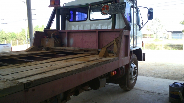 สิบล้อเทลเล่อร์ HINO KT920 เครื่อง F18 บรรทุก รถแบคโฮ CAT 320 ได้ มีทะเบียน ราคาต่อรอง