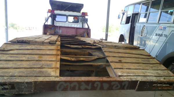 สิบล้อเทลเล่อร์ HINO KT920 เครื่อง F18 บรรทุก รถแบคโฮ CAT 320 ได้ มีทะเบียน ราคาต่อรอง