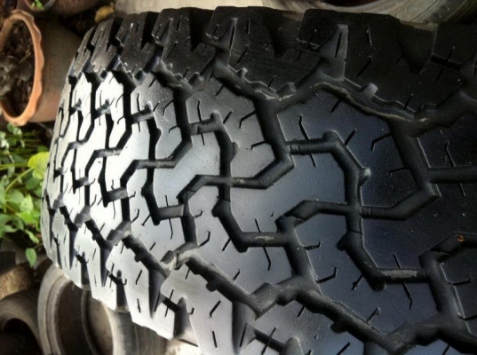 ขายยาง BF Goodrich Allterrain ขนาด 265 75 r16  ขายถูกครับ