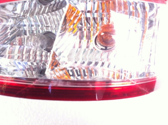 ขายไฟท้ายรถvisoวีออสแท้ติดรถมาเลยคับ ชุดสาย-หลอดไฟศูนยแท้ครบๆ