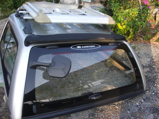 ขายหลังคาแครี่บอย + แร็คหลังคา สีบรอน สภาพดี ขายหลังคาแครี่บอย + แร็คหลังคา สีบรอน สภาพดี