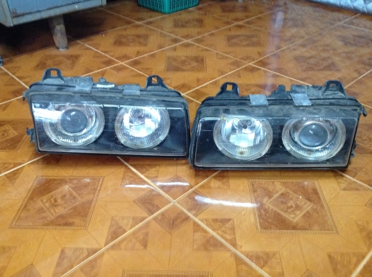 ขายไฟหน้าbmw e36 ยี่ห้อdePo พร้อมชุดไฟซีนอนท์