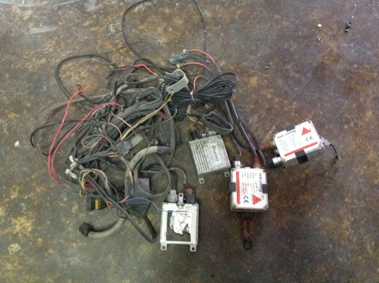 ขายไฟหน้าbmw e36 ยี่ห้อdePo พร้อมชุดไฟซีนอนท์