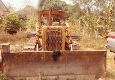 รถแทรคเตอร์ตีนตะขาบ CAT d4d เกียร์ตัด รุ่นประหยัด