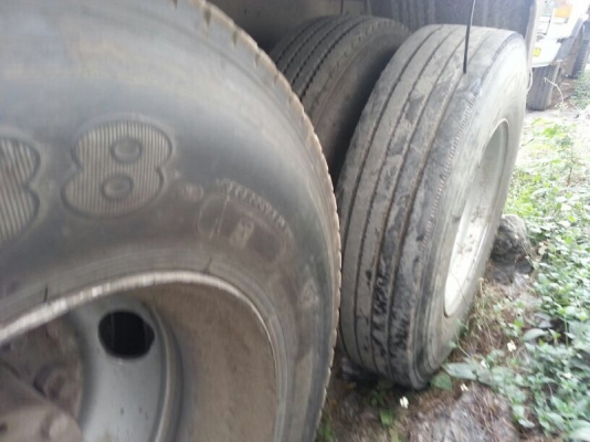 รถฮีโน่ 12 ล้อ พื้นเรียบ 280 แรงม้า. สนใจติดต่อ 081 - 6079515 รถฮีโน่ 12 ล้อ พื้นเรียบ 280 แรงม้า. สนใจติดต่อ 081 - 6079515