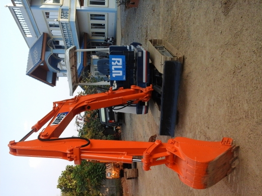 ขายรถขุดKUBOTA-KH-030รุ่นพิเศษ(อาร์มยาวพร้อมคันสับหัวกระแทรก)