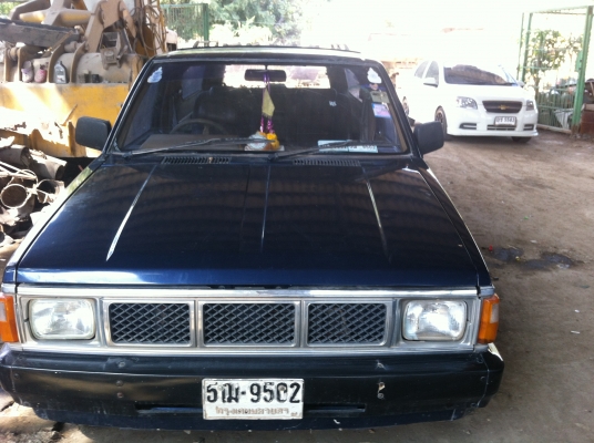 นิสสันบิ๊กเอ็มแวน มีเล่ม/ทะเบียนไม่ขาด(nissan bigM)