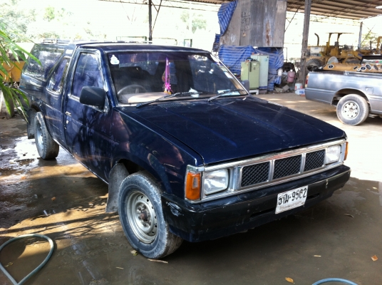 นิสสันบิ๊กเอ็มแวน มีเล่ม/ทะเบียนไม่ขาด(nissan bigM)