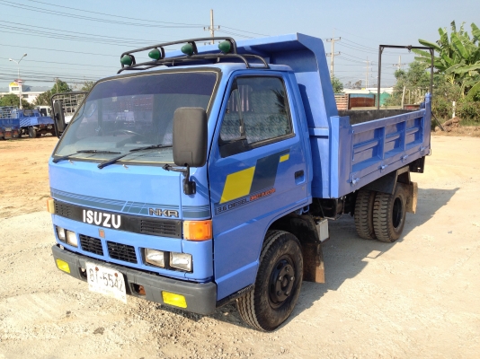 6ล้อดั้มเล็ก3คิวอีซูซุ