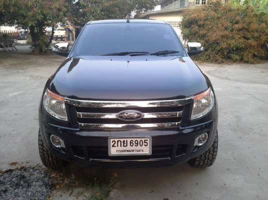 ขายFordRanger4ประตูเกียร์ออโต้2012ครับ