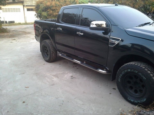 ขายFordRanger4ประตูเกียร์ออโต้2012ครับ