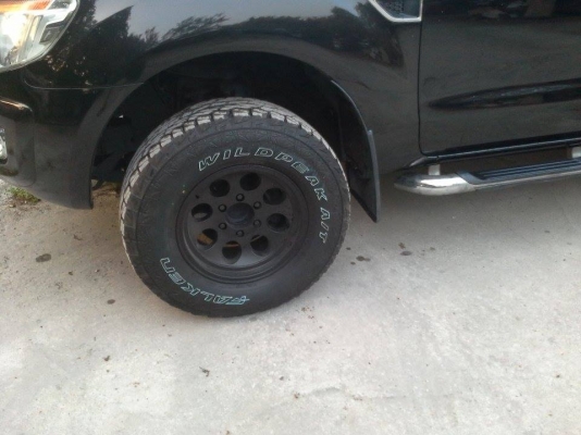 ขายFordRanger4ประตูเกียร์ออโต้2012ครับ