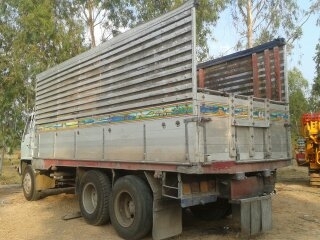 isuzu 175 6bg1 เครื่องดีครัชซีสวยเอกสารพรอ้มโอน เจ้าของขายเอง 088-7243147