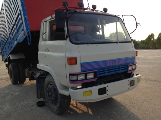 หกล้อ isuzu jcm 145 หกล้อ isuzu jcm 145