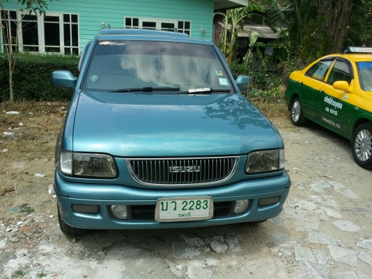 2001 ISUZUดราก้อนเพาเวอร์ 3.0 วาง เครื่อง 2.5 คอมมอนเรล D-max 2001 ISUZUดราก้อนเพาเวอร์ 3.0 วาง เครื่อง 2.5 คอมมอนเรล D-max