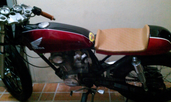 GL100 แต่ง คาเฟ่ มีทะเบียน