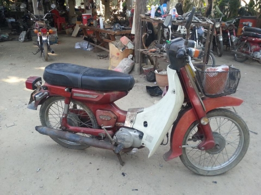 y80mมีเล่มทะเบียน เครื่องดีไฟออกทุกดวงแตรดัง 3000บ.0812884356