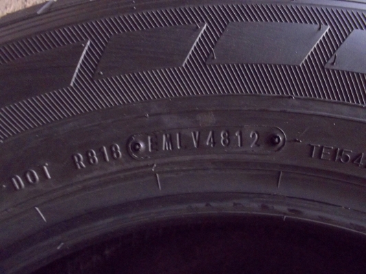 ขายยาง 215-70-15 DUNLOP  ถอดศูนย์ ยาง99.9\% 4เส้น  7900฿