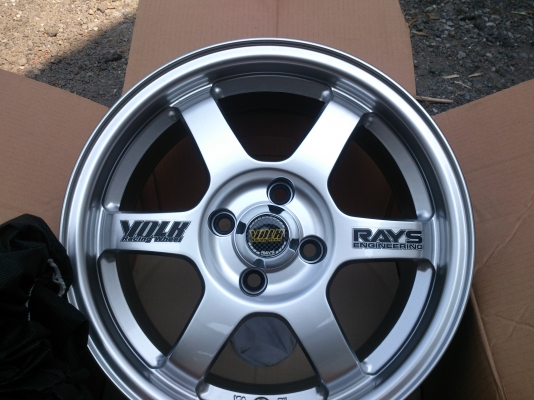 ขายแม็กใหม่ขอบ15 4รู100 กว้าง 7 นิ้ว 4 วง