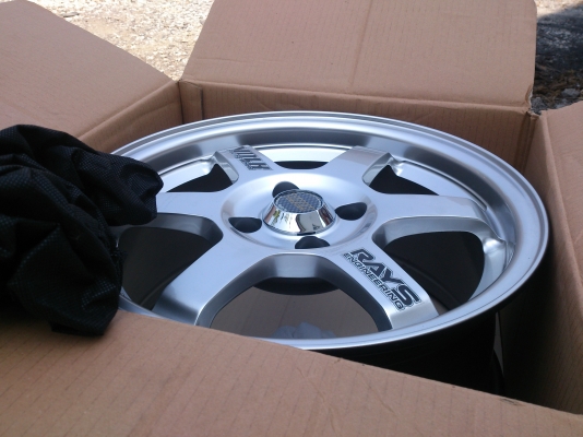 ขายแม็กใหม่ขอบ15 4รู100 กว้าง 7 นิ้ว 4 วง