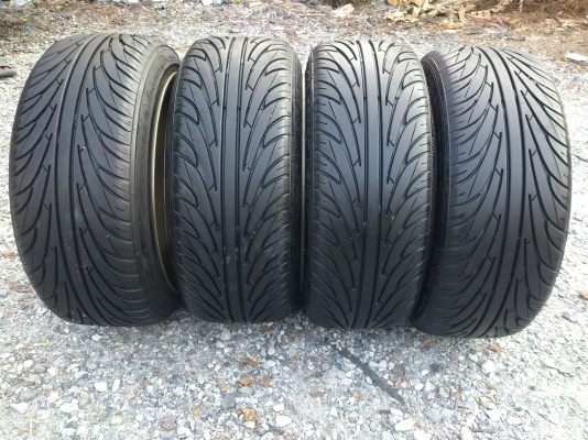 ขายแม็กขอบ15 4รู100 หน้า7หลัง8นิ้ว พร้อมยาง185/45R15 ปี13 ดอกยางสวยลึกเท่ากันสภาพยาง90\% 1 ชุด