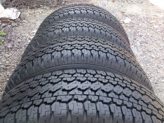 ขายแม๊ก ALL NEW ISUZU ถอดป้ายแดงพร้อมยาง บริสโตน 245/70R16 ยางสัปดาห์ที่31 ปี13 เส้นสีตุ่มหน้ายางอยู่ครบทุกเส้น (สภาพใหม่มาก) จำนวน 1 ชุด