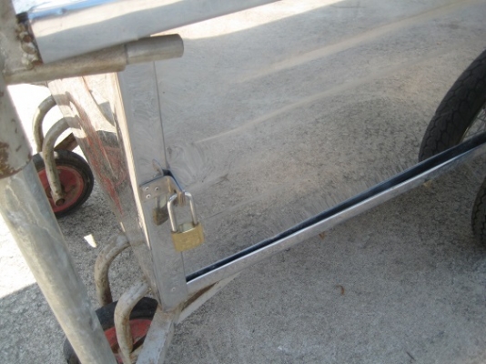 ลงรุปใหม่ขายรถเข็ญขายของ เหลือ 8000 บาทครับ