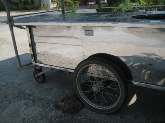 ลงรุปใหม่ขายรถเข็ญขายของ เหลือ 8000 บาทครับ